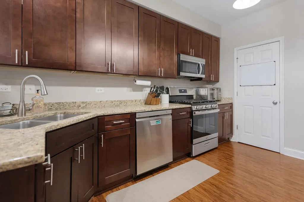 10009 Cummings Street Huntley IL 60142