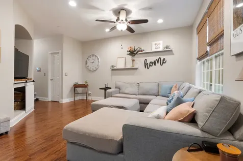 10009 Cummings Street Huntley IL 60142