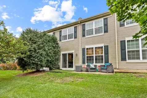 10009 Cummings Street Huntley IL 60142
