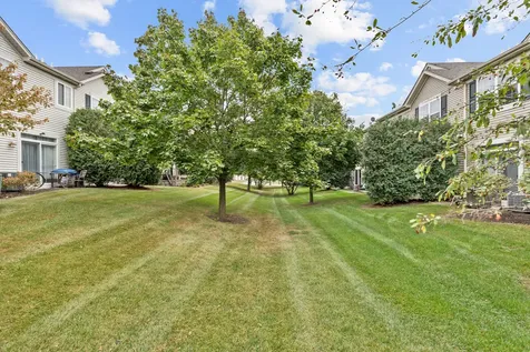 10009 Cummings Street Huntley IL 60142