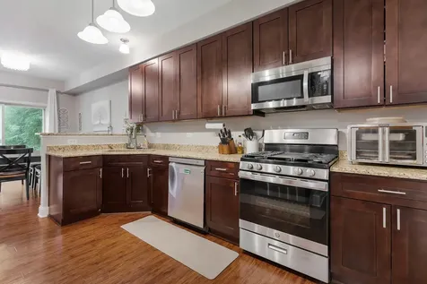10009 Cummings Street Huntley IL 60142