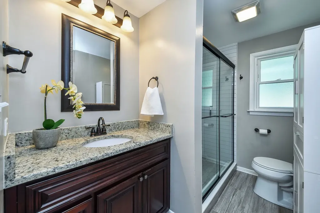 432 South Knollwood Drive Wheaton IL 60187