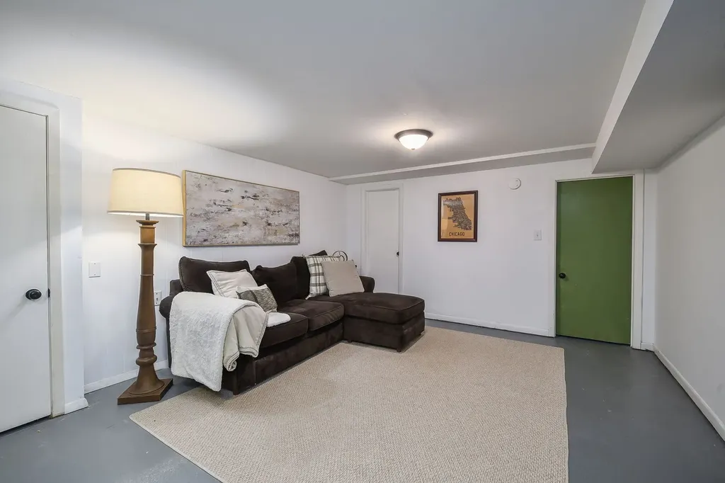 432 South Knollwood Drive Wheaton IL 60187