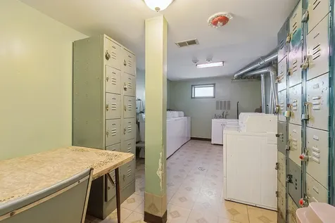 9654 Nottingham Avenue Chicago Ridge IL 60415