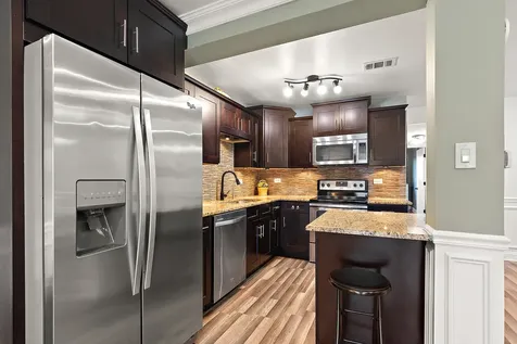 9654 Nottingham Avenue Chicago Ridge IL 60415