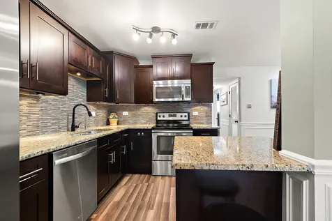 9654 Nottingham Avenue Chicago Ridge IL 60415