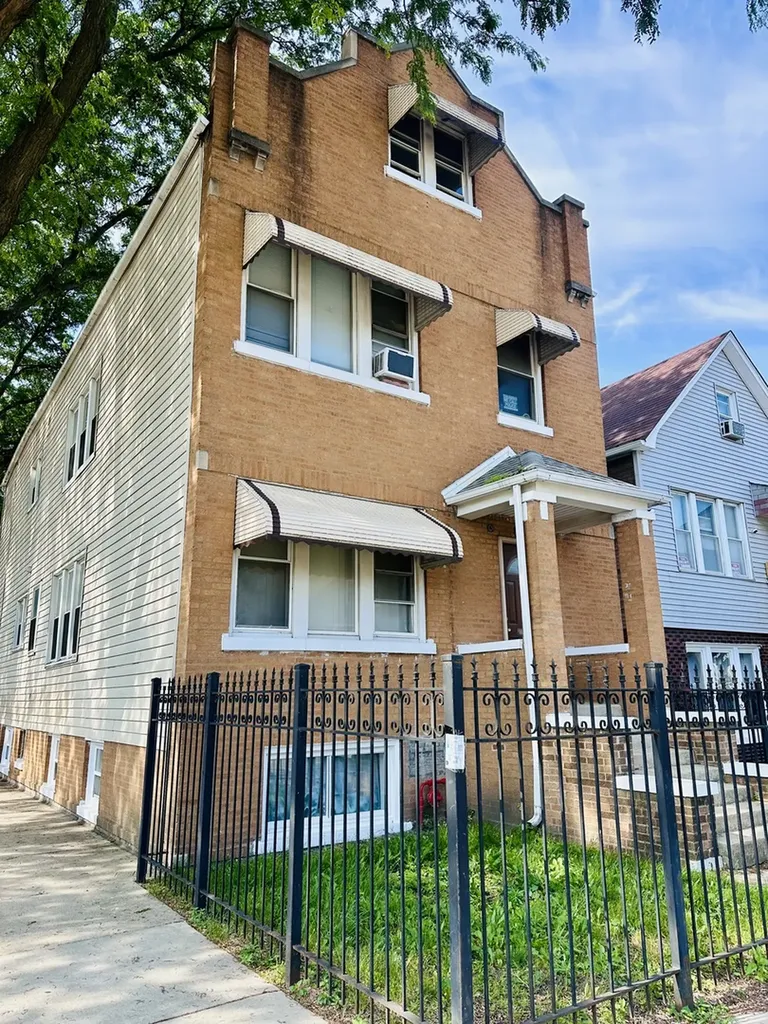 2101 West 51st Street Chicago IL 60609