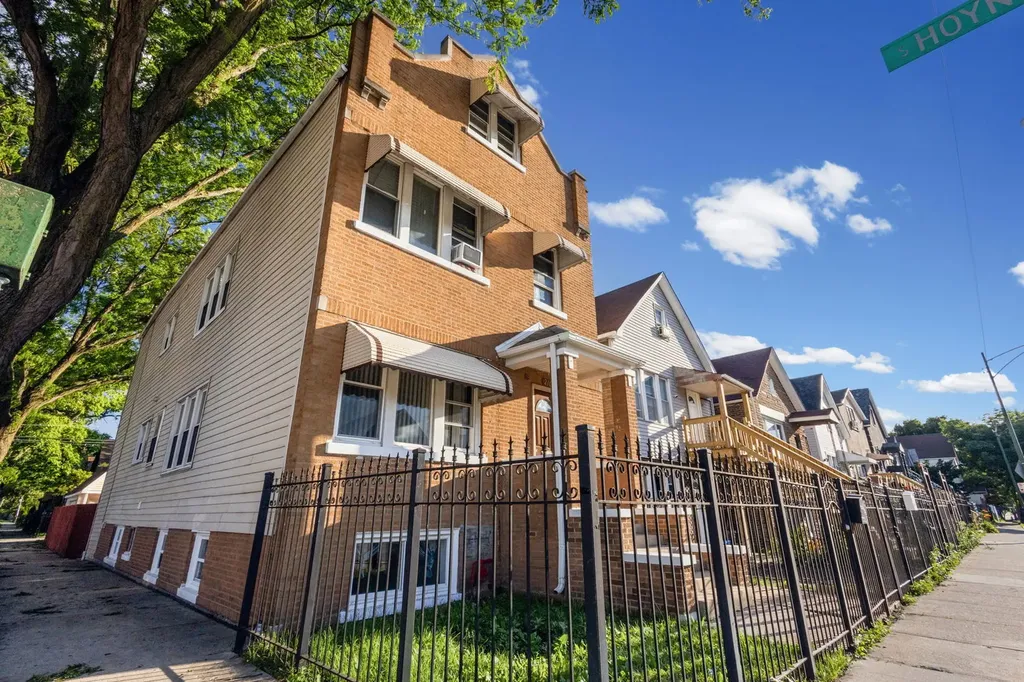 2101 West 51st Street Chicago IL 60609