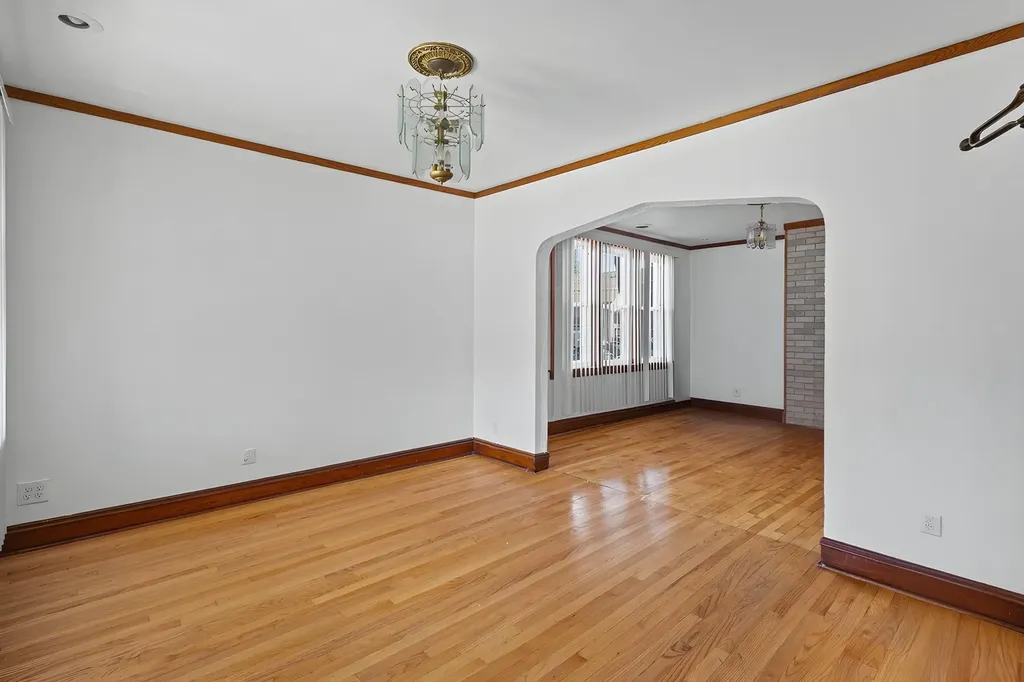 2101 West 51st Street Chicago IL 60609