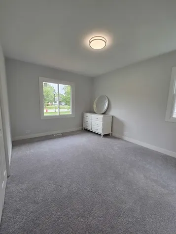 72 Braemar Drive Elk Grove Village IL 60007