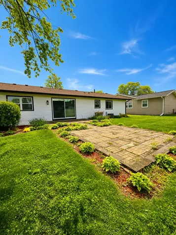 72 Braemar Drive Elk Grove Village IL 60007