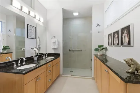 2515 Prairie Avenue Evanston IL 60201