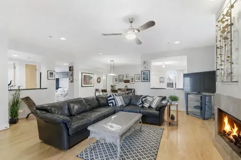 2515 Prairie Avenue Evanston IL 60201