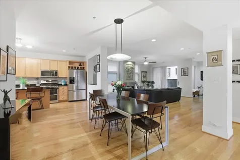 2515 Prairie Avenue Evanston IL 60201