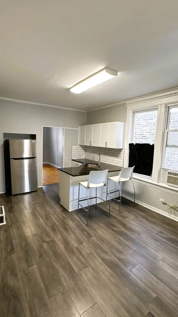 2620 South Sawyer Avenue Chicago IL 60623