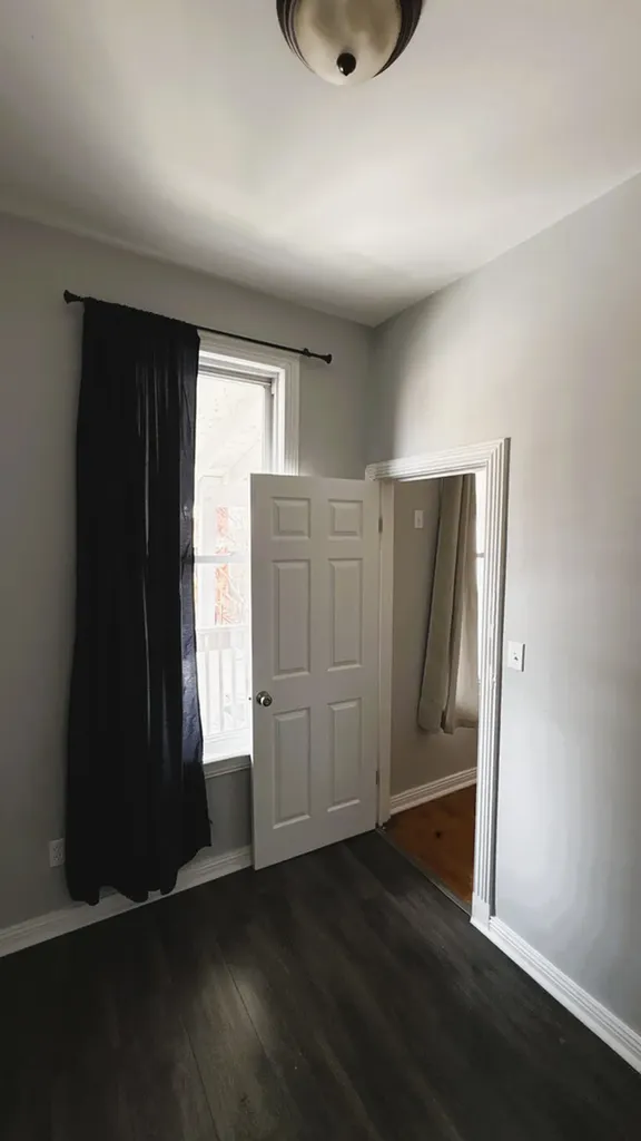 2620 South Sawyer Avenue Chicago IL 60623