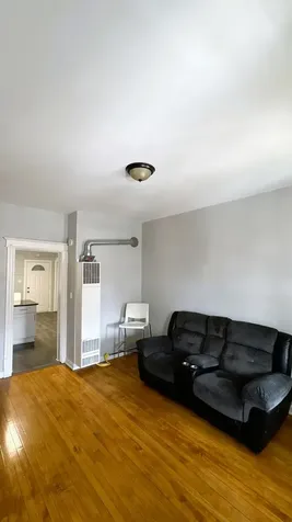 2620 South Sawyer Avenue Chicago IL 60623