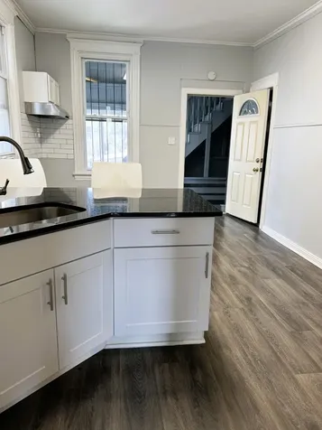 2620 South Sawyer Avenue Chicago IL 60623