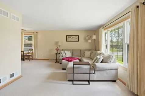 549 Willow Lane Beecher IL 60401