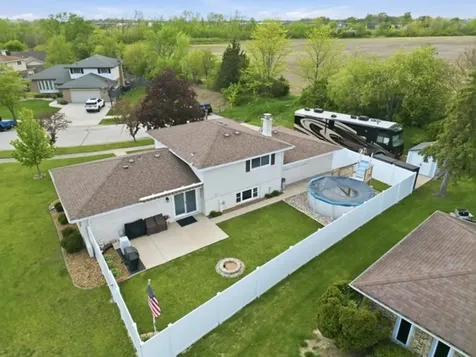 549 Willow Lane Beecher IL 60401