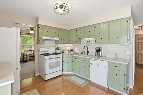 549 Willow Lane Beecher IL 60401