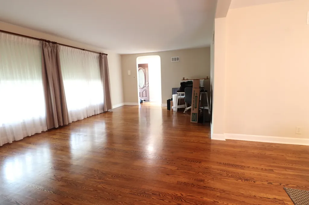 817 Rowe Avenue Park Ridge IL 60068