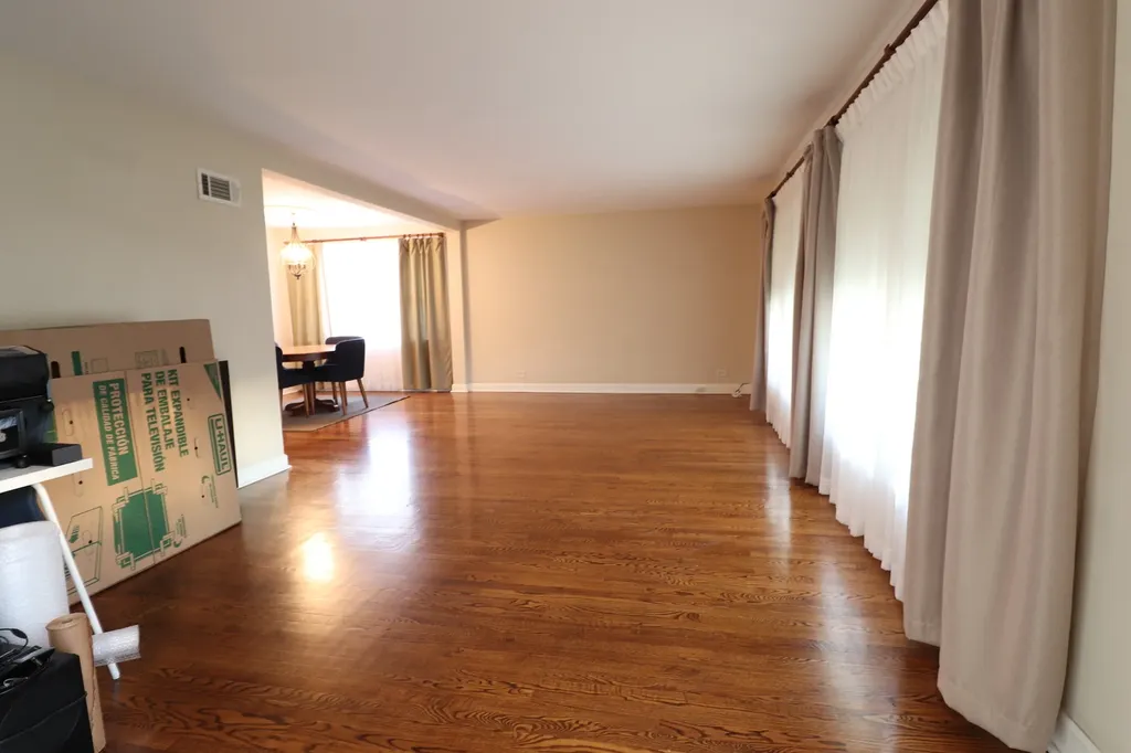817 Rowe Avenue Park Ridge IL 60068