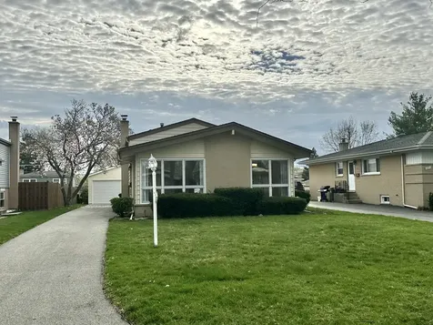 1243 South Mitchell Avenue Arlington Heights IL 60005