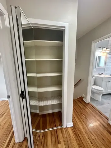 1243 South Mitchell Avenue Arlington Heights IL 60005