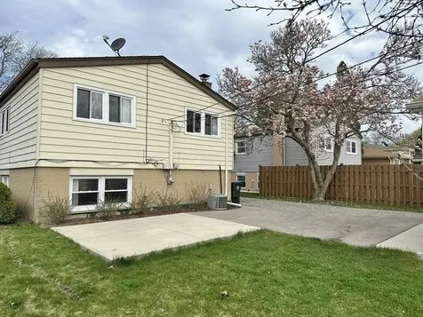 1243 South Mitchell Avenue Arlington Heights IL 60005