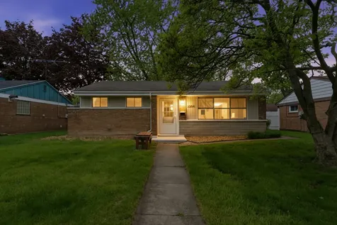 1354 Hirsch Avenue Calumet City IL 60409