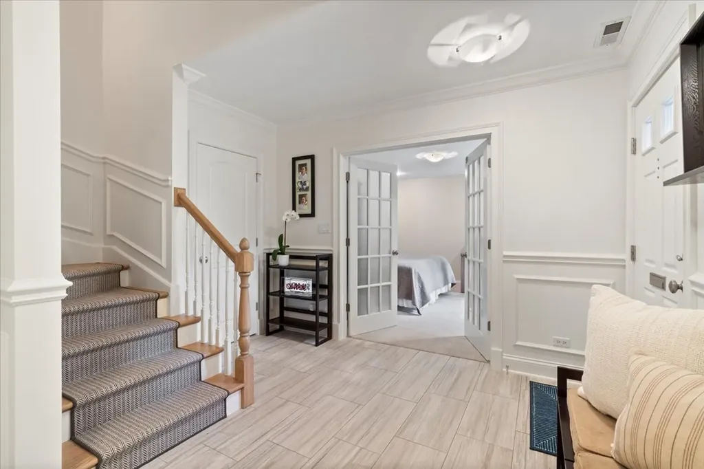 3842 North Southport Avenue Chicago IL 60613