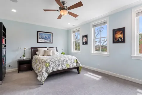 3842 North Southport Avenue Chicago IL 60613