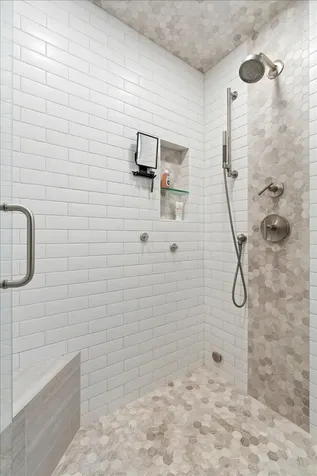 3842 North Southport Avenue Chicago IL 60613