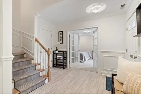 3842 North Southport Avenue Chicago IL 60613