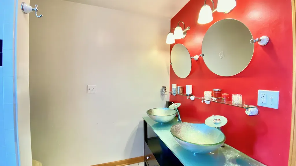 1633 East 93rd Street Chicago IL 60617