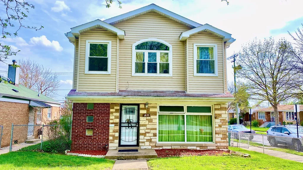 1633 East 93rd Street Chicago IL 60617