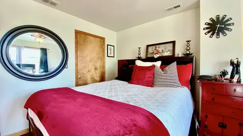 1633 East 93rd Street Chicago IL 60617