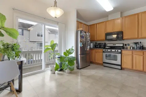 726 Hanbury Drive Des Plaines IL 60016