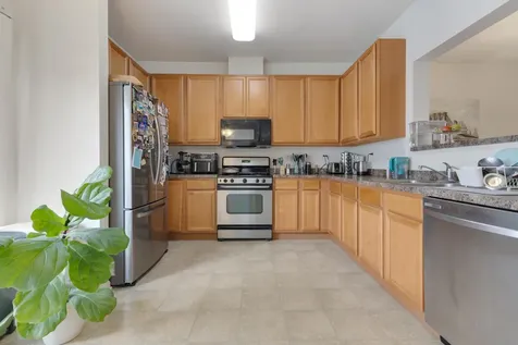 726 Hanbury Drive Des Plaines IL 60016
