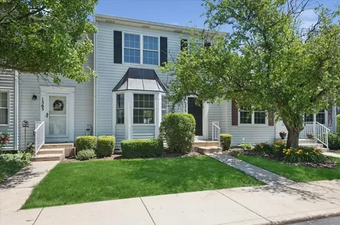 1573 Delaware Court Geneva IL 60134