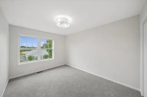 1573 Delaware Court Geneva IL 60134
