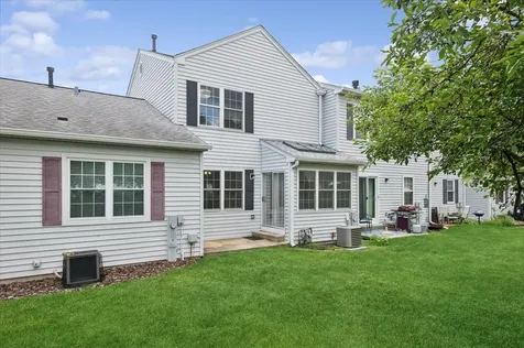 1573 Delaware Court Geneva IL 60134
