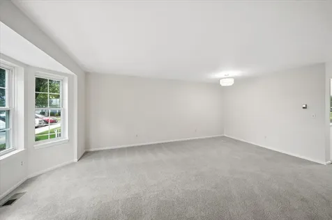 1573 Delaware Court Geneva IL 60134