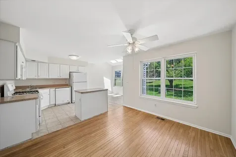 1573 Delaware Court Geneva IL 60134