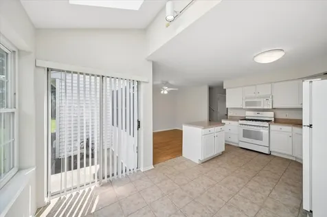 1573 Delaware Court Geneva IL 60134
