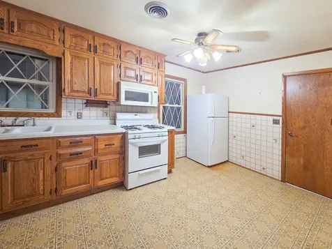 1718 Grace Street Streator IL 61364