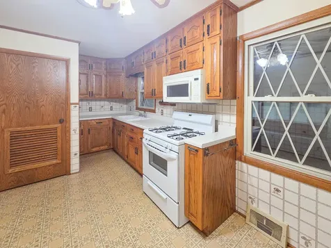 1718 Grace Street Streator IL 61364