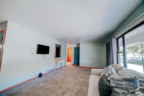 316 North Hartwell Street Gilman IL 60938