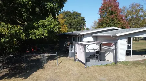 316 North Hartwell Street Gilman IL 60938